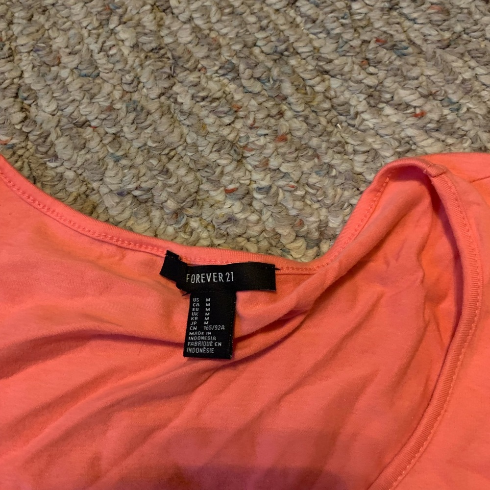 Coral short sleeve top